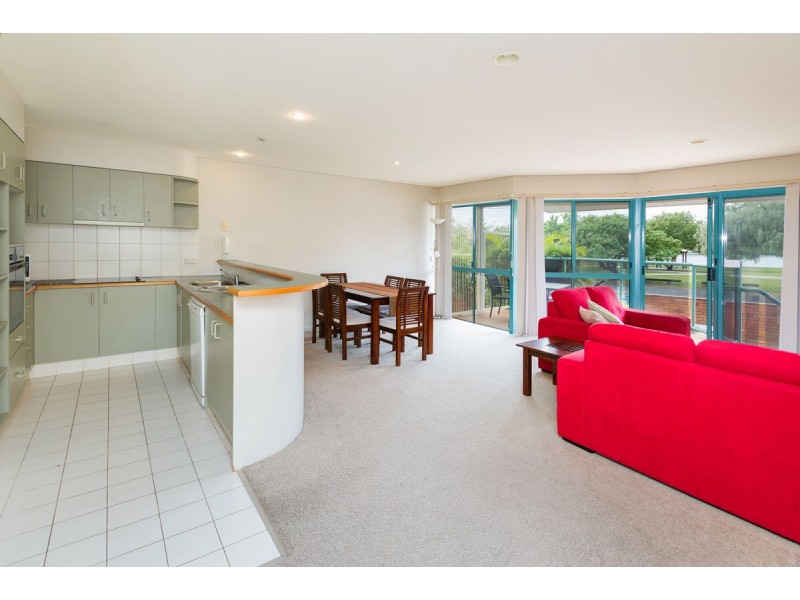 6a The Esplanade, Paradise Point QLD 4216