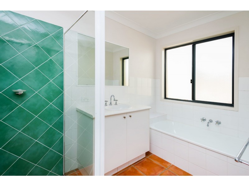 41 Davis Cup Court, Oxenford QLD 4210