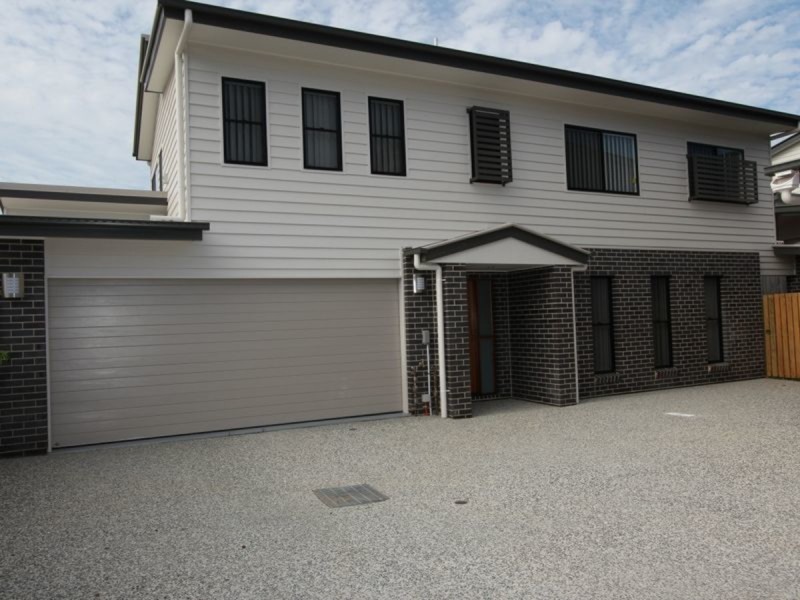 3/6 Fourth Avenue, Labrador QLD 4215