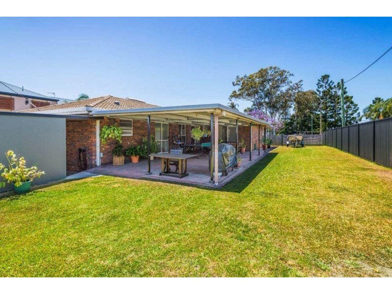 39 Ashbourne Terrace, Biggera Waters QLD 4216