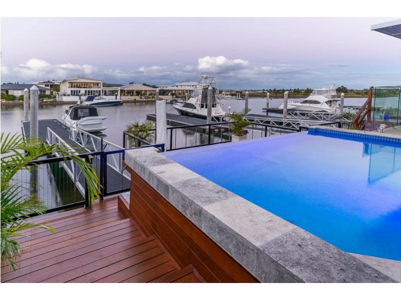 69 Cova Boulevard, Hope Island QLD 4212