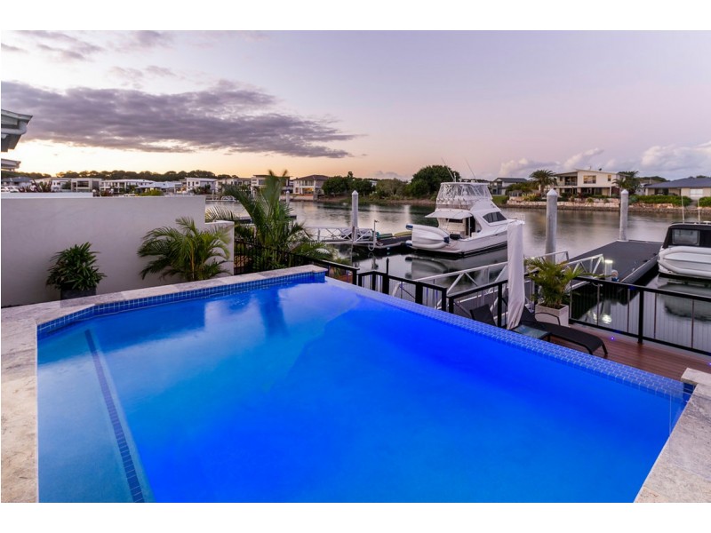 69 Cova Boulevard, Hope Island QLD 4212