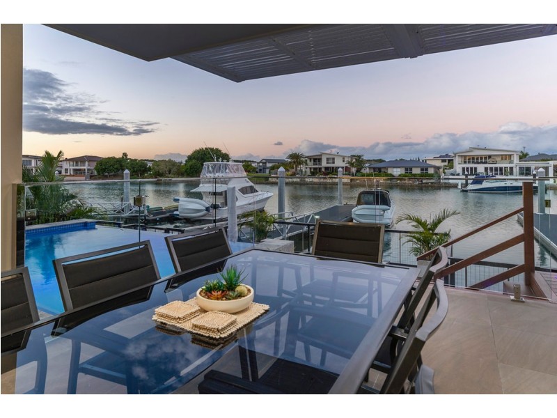 69 Cova Boulevard, Hope Island QLD 4212