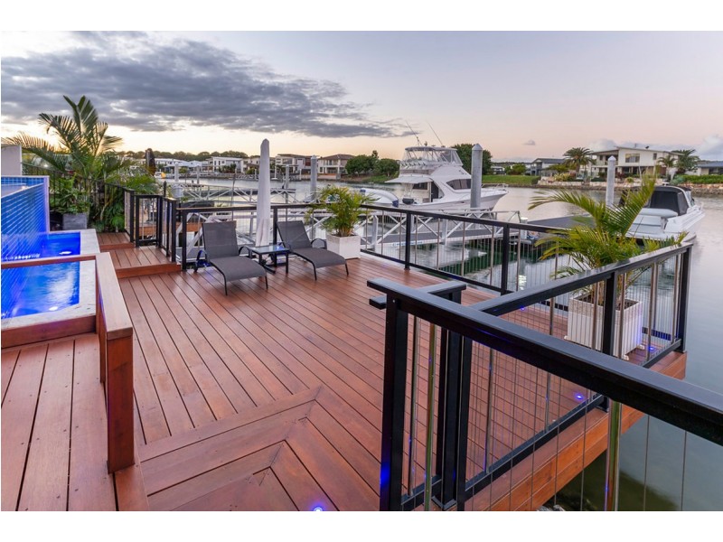 69 Cova Boulevard, Hope Island QLD 4212