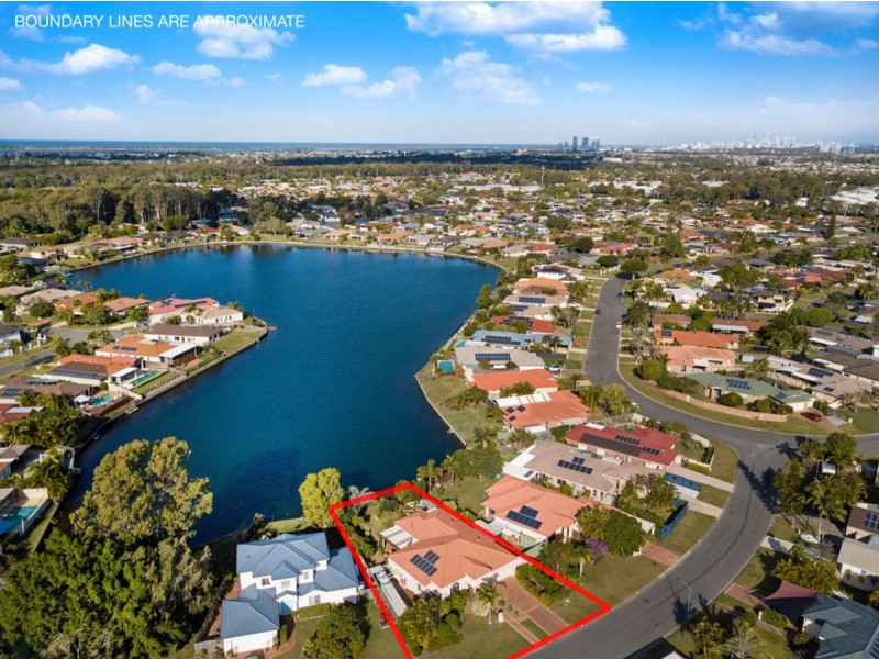 7 Taupo Court, Coombabah QLD 4216