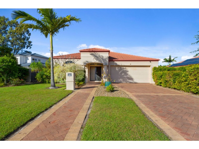 7 Taupo Court, Coombabah QLD 4216