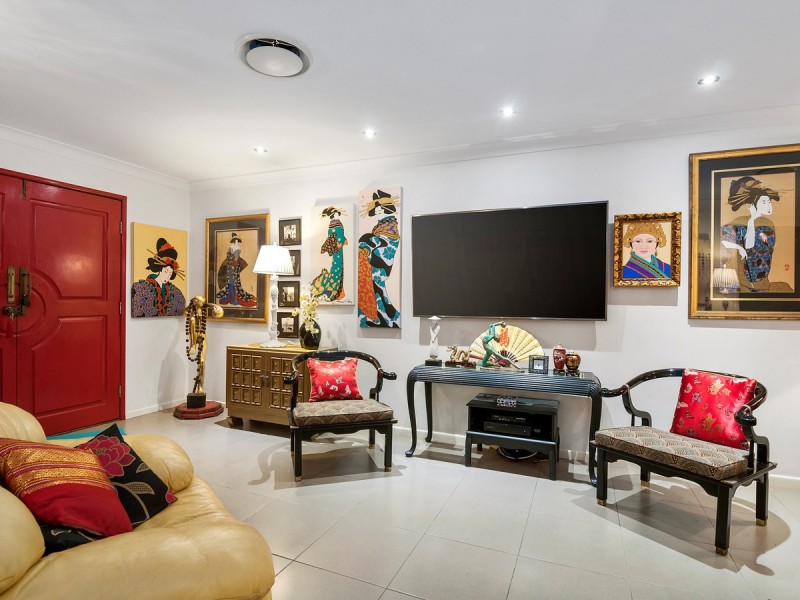 1 & 2/6 Victor Avenue, Paradise Point QLD 4216