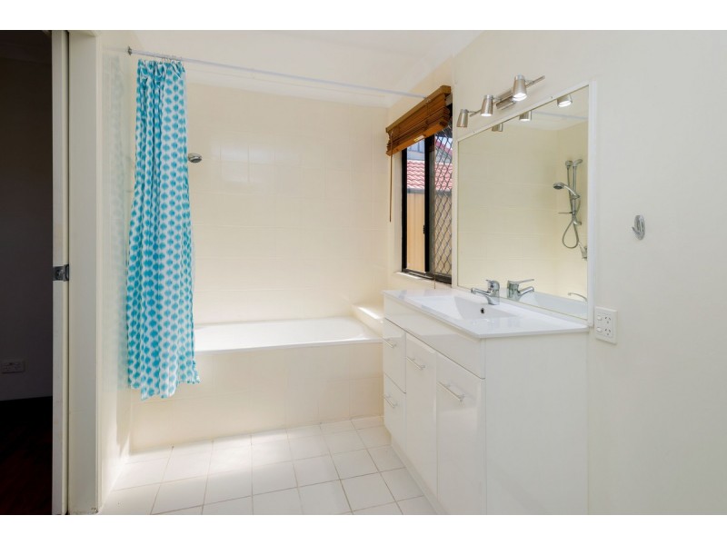 14 Matisse Court, Coombabah QLD 4216
