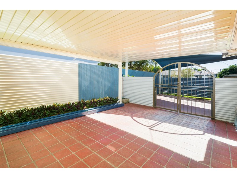 1/10 Donald Avenue, Paradise Point QLD 4216