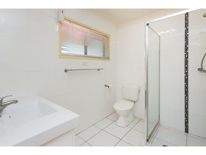 1/10 Donald Avenue, Paradise Point QLD 4216