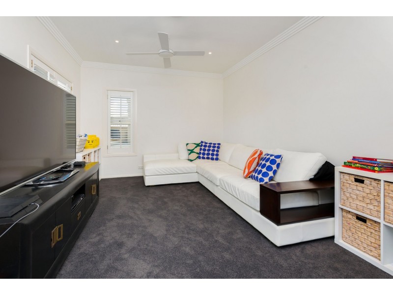 1 Excalibur Crescent, Paradise Point QLD 4216