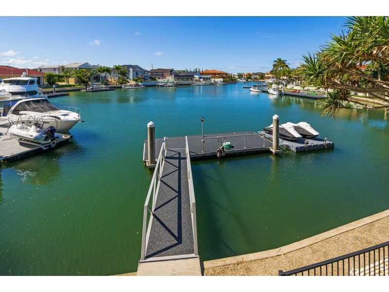1 Excalibur Crescent, Paradise Point QLD 4216