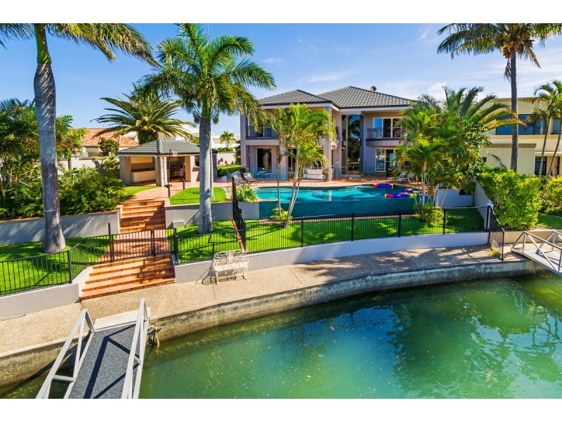 1 Excalibur Crescent, Paradise Point QLD 4216