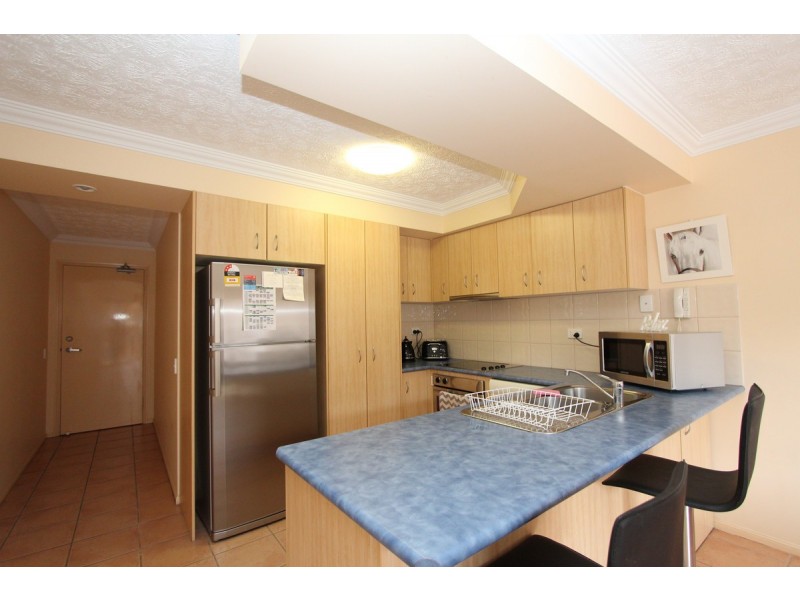 2/47 Bayview Street, Runaway Bay QLD 4216