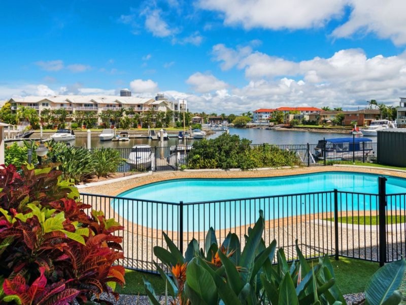 6/14-18 Jennifer Avenue, Runaway Bay QLD 4216
