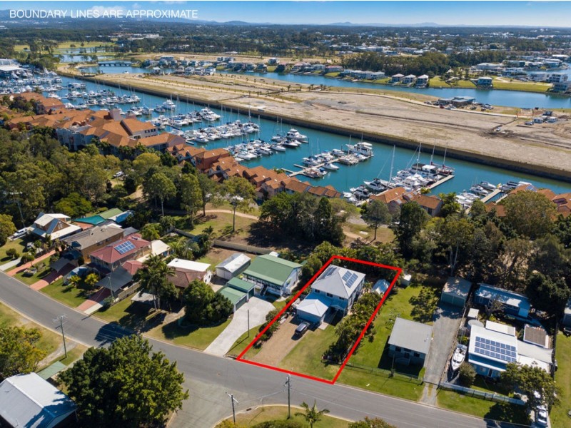 112 Sheehan Avenue, Hope Island QLD 4212