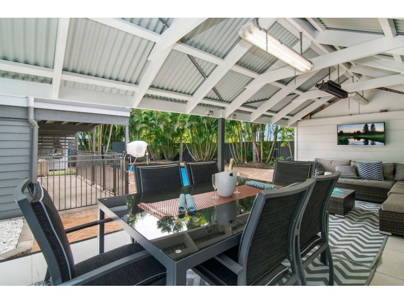 112 Sheehan Avenue, Hope Island QLD 4212