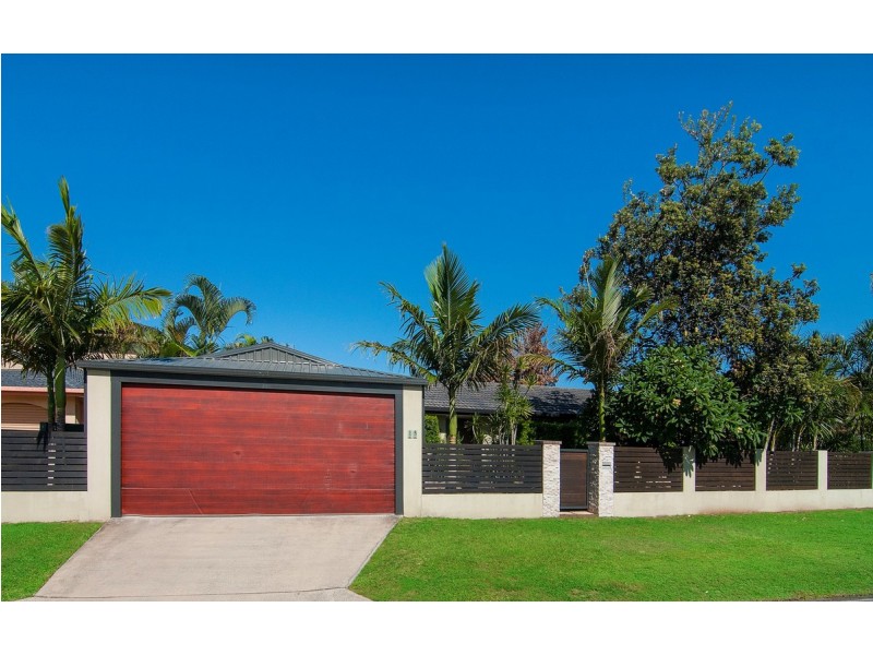 15 Burrinjuck Drive, Coombabah QLD 4216