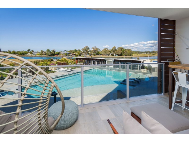 2102/93 Sheehan Avenue, Hope Island QLD 4212