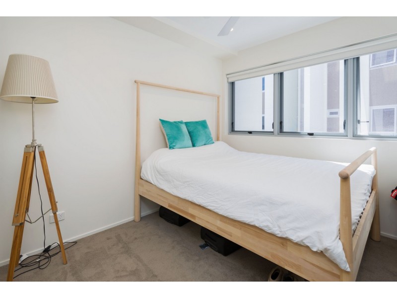 2102/93 Sheehan Avenue, Hope Island QLD 4212