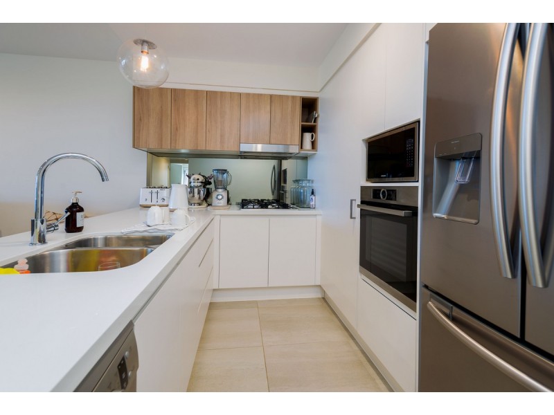 2102/93 Sheehan Avenue, Hope Island QLD 4212