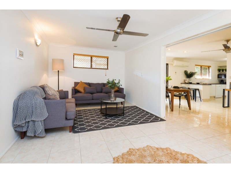2/23 Victor Avenue, Paradise Point QLD 4216
