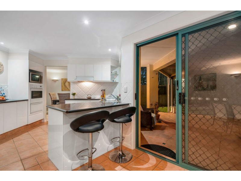 9 Tallara Street, Coombabah QLD 4216