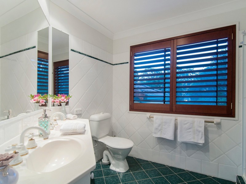 9 Tallara Street, Coombabah QLD 4216