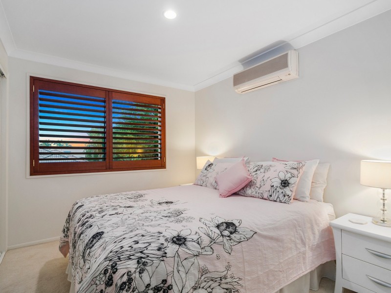 9 Tallara Street, Coombabah QLD 4216