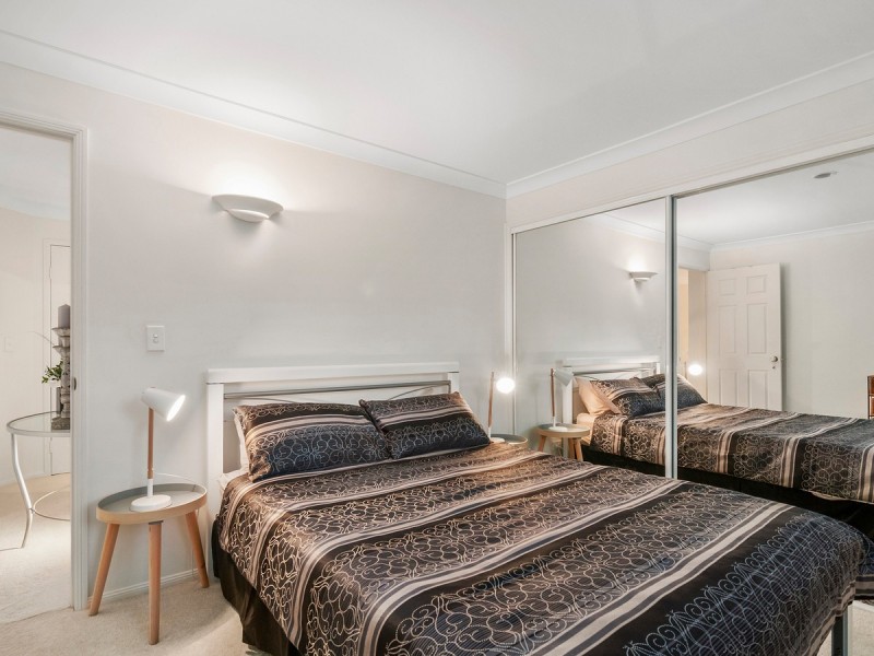 9 Tallara Street, Coombabah QLD 4216