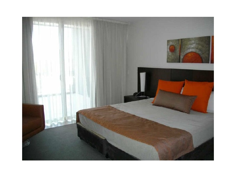 ‘Azzura Greens’ 2 Activa Way, Hope Island QLD 4212