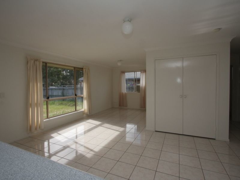 1/6 Pamela Court, Labrador QLD 4215