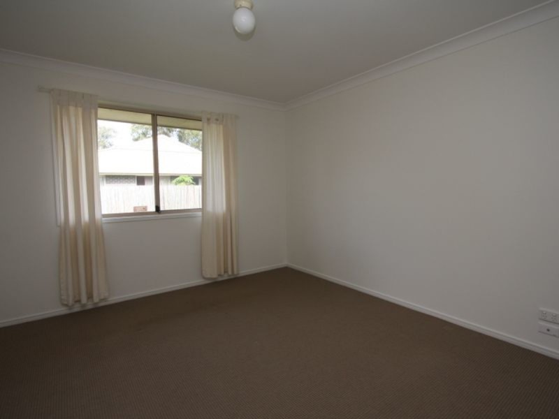 1/6 Pamela Court, Labrador QLD 4215