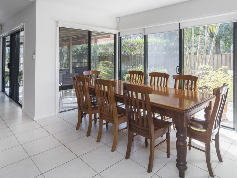 27 Shinnecock Close, Hope Island QLD 4212