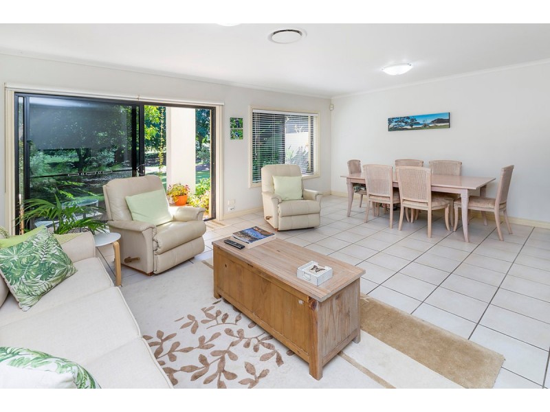 8856 Magnolia Drive East, Hope Island QLD 4212