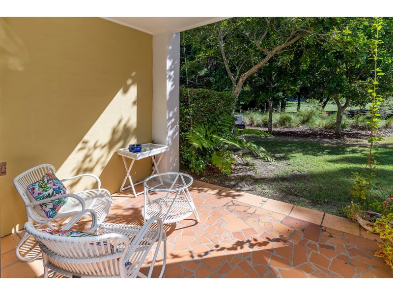8856 Magnolia Drive East, Hope Island QLD 4212