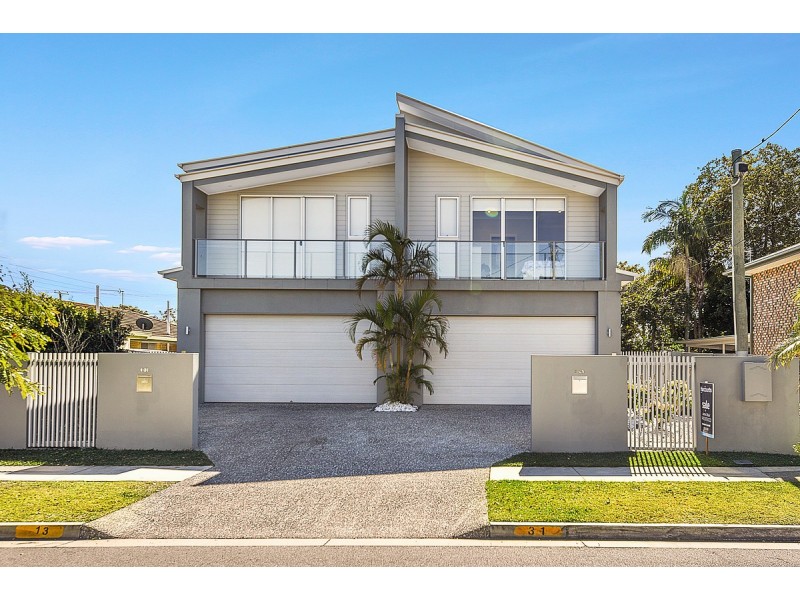 2/31 Milton Avenue, Paradise Point QLD 4216