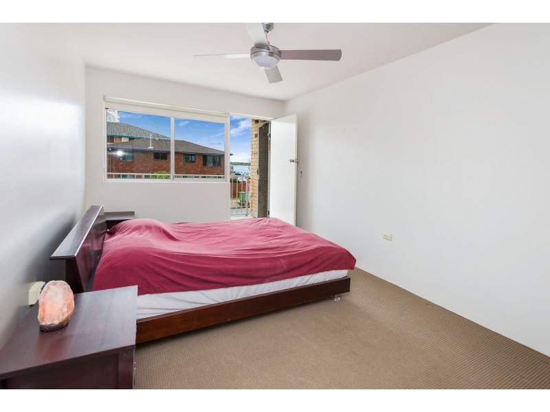 4/290 Marine Parade, Labrador QLD 4215