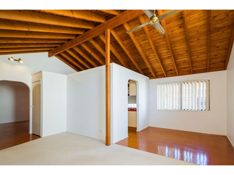 15 Mallard Avenue, Paradise Point QLD 4216