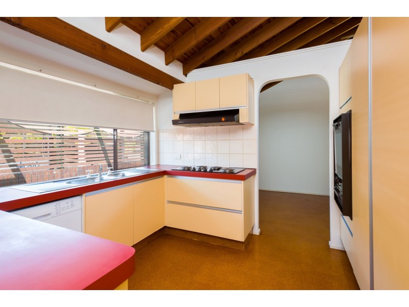 15 Mallard Avenue, Paradise Point QLD 4216