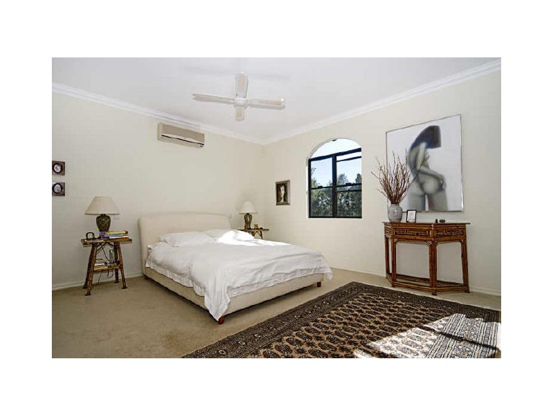 Hope Island QLD 4212