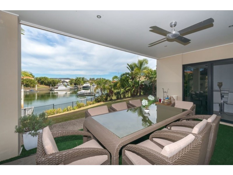 2136 Beaufort Way, Hope Island QLD 4212