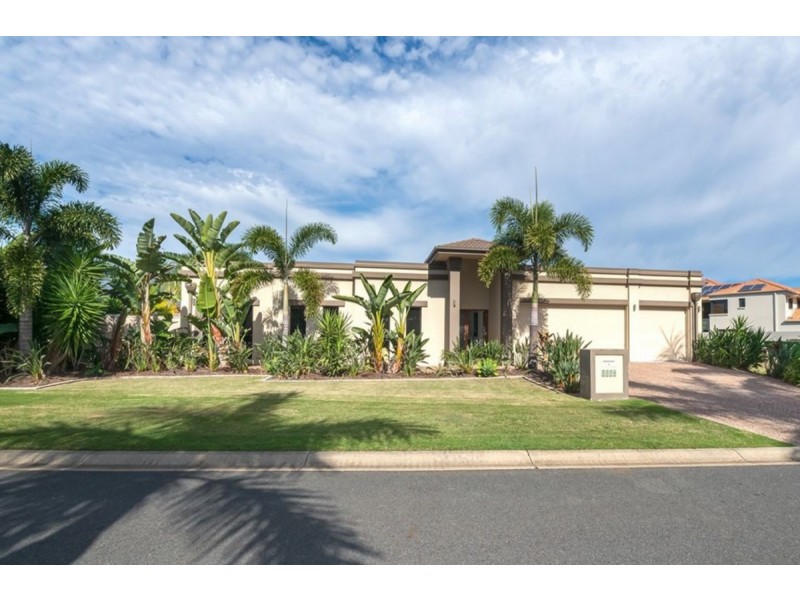 2136 Beaufort Way, Hope Island QLD 4212