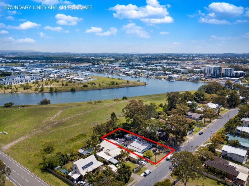 53 Crescent Avenue, Hope Island QLD 4212