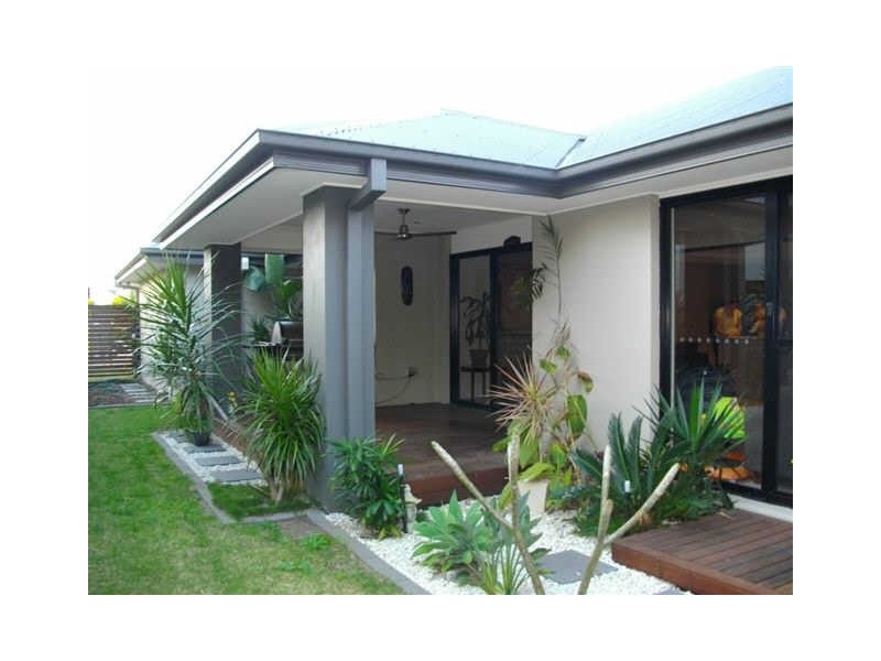 19 River Links Boulevarde East, Helensvale QLD 4212