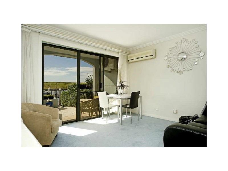 Hope Island QLD 4212