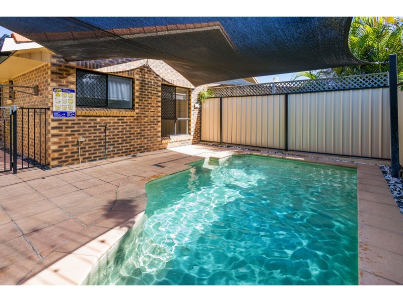 2/19 Mallard Avenue, Paradise Point QLD 4216