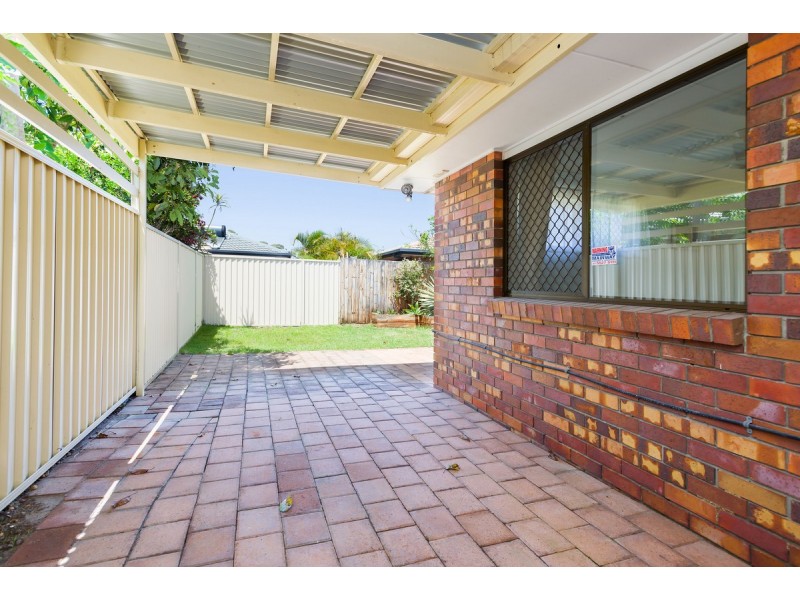 2/18 Maiala Close, Paradise Point QLD 4216