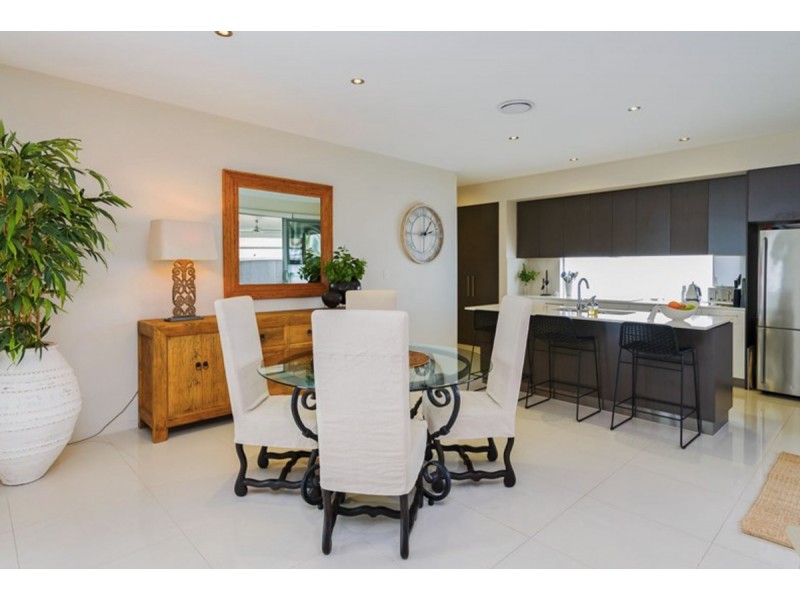 4/12 Topaz Court, Hollywell QLD 4216