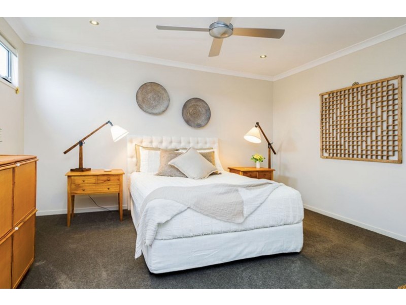 4/12 Topaz Court, Hollywell QLD 4216